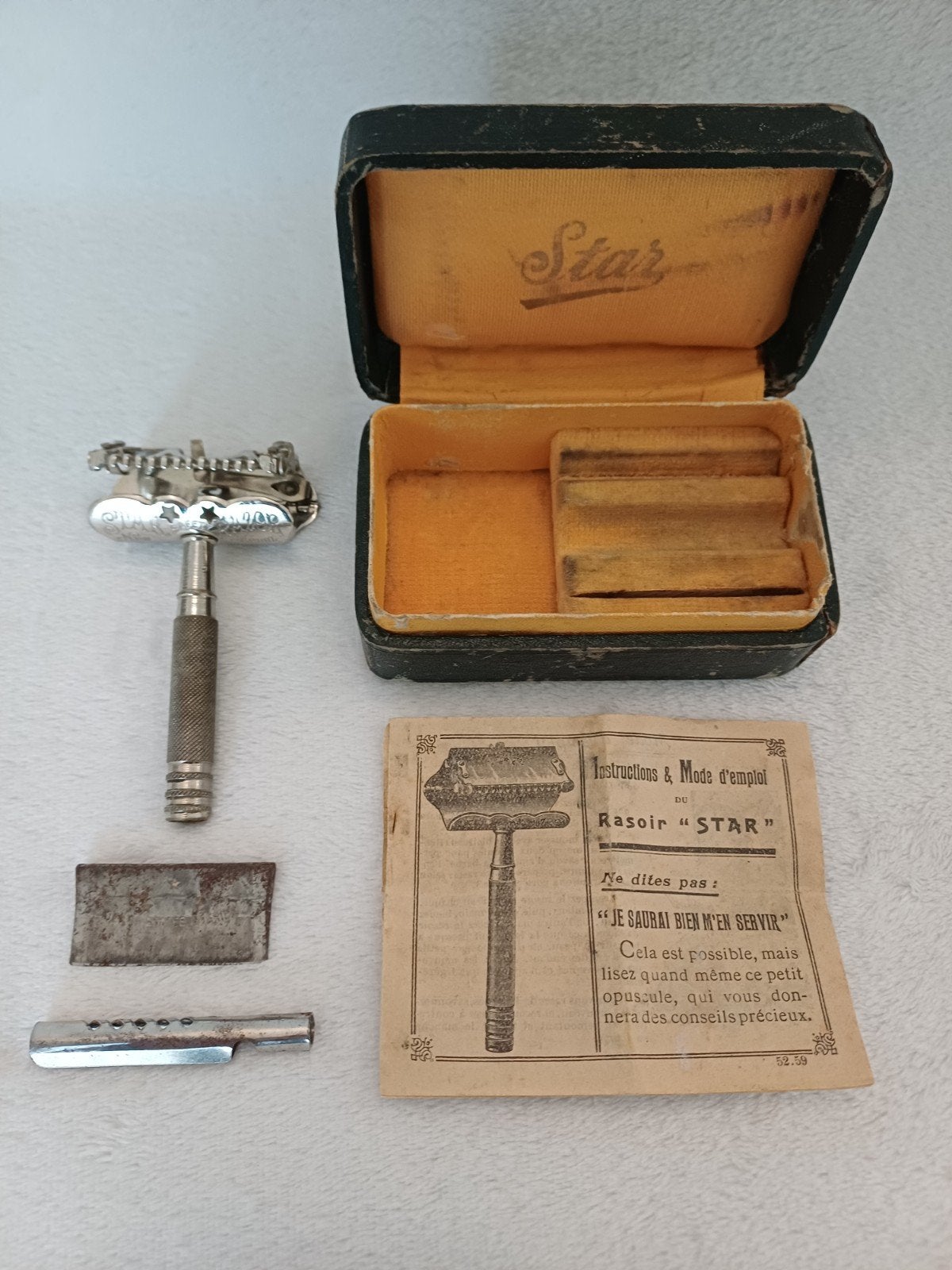 Rasoir de collection "STAR" fabriqué à New-York 1895 et 1910, Antiquités & Art, Enlèvement ou Envoi