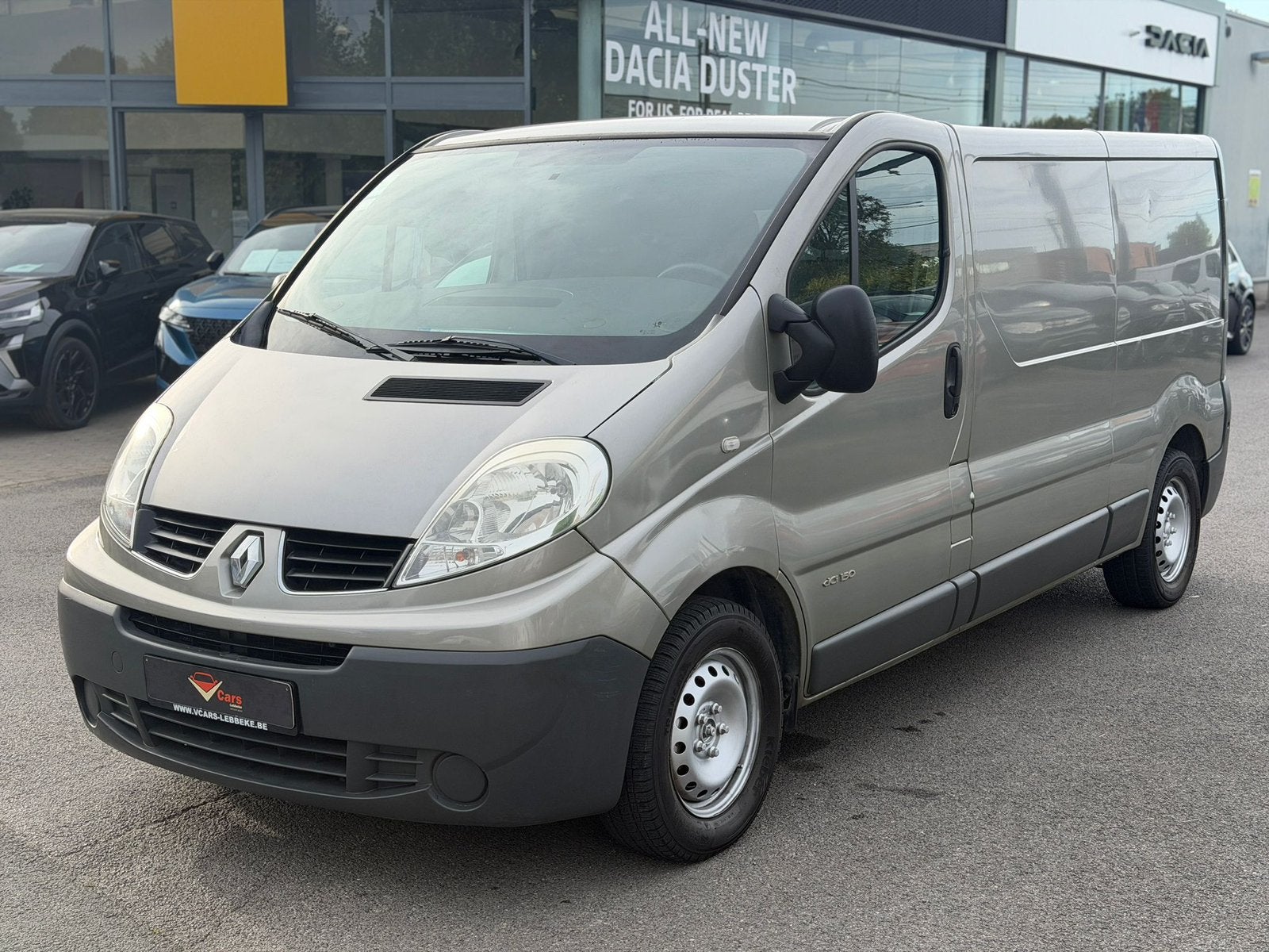 Renault trafic L2 H1 lichte vracht airco 2.5l + keuring vvk, Auto's, Renault, Bedrijf, Diesel, Euro 4, Te koop