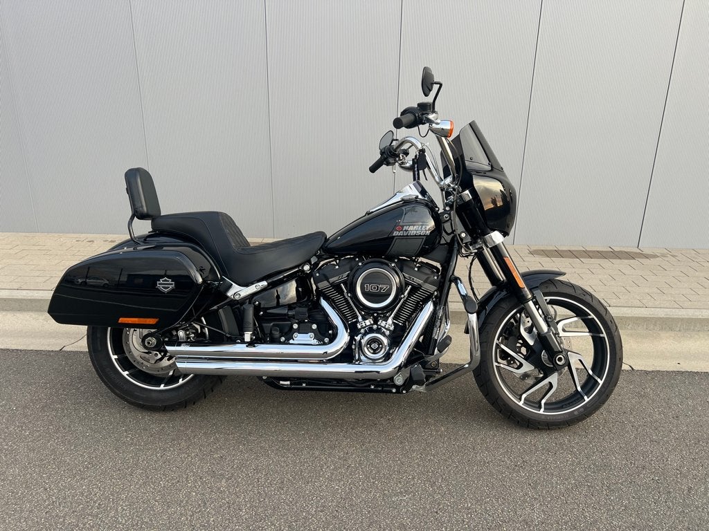 SPORT GLIDE  12/204 - 4.106.km, Entreprise, Plus de 35 kW, Chopper, 2 cylindres