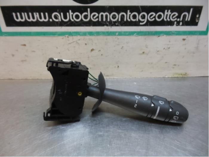 Commutateur essuie-glace d'un Renault Twingo (Twingo 07-), Renault, -, 3 mois de garantie, Utilisé