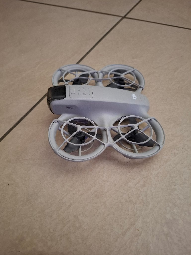 Dji neo, TV, Hi-fi & Vidéo, Drones, Drone avec caméra, Batterie(s) supplémentaire(s), Moins de 250 g, Qualité supérieure