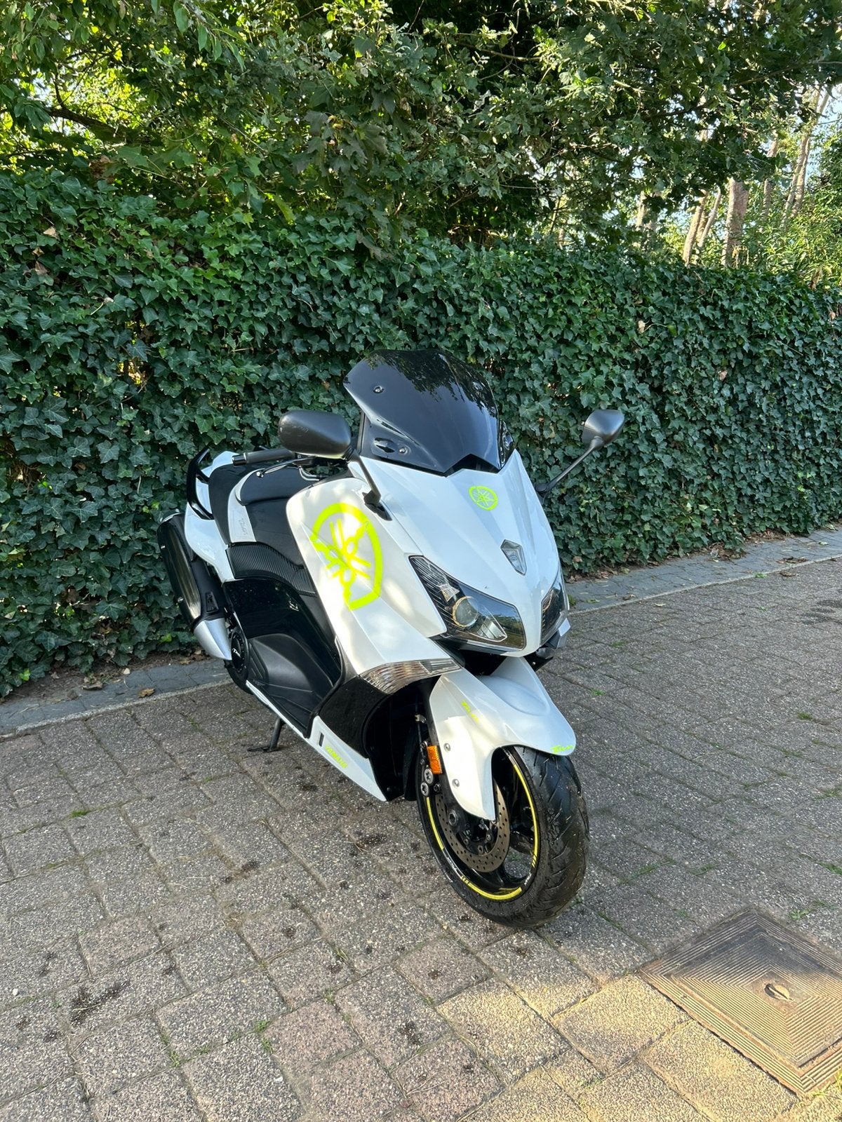 Yamaha tmax 530, Motoren, 529 cc, Minimaal motorrijbewijs A2, Automaat, ABS