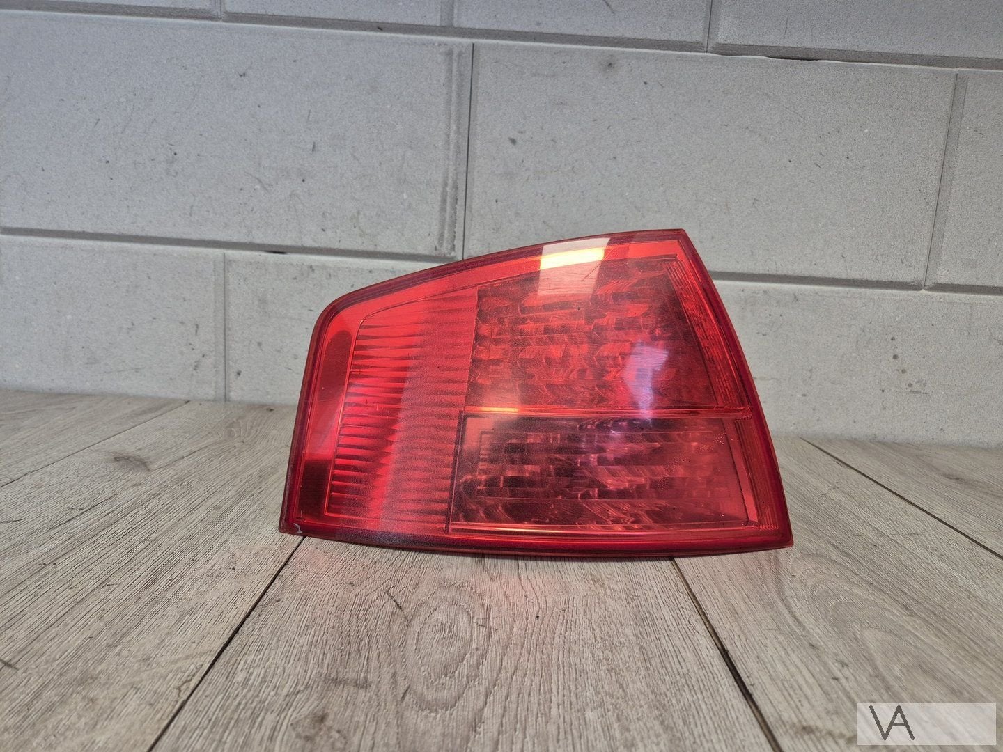Achterlicht links Audi a8 2002 tot 2006 LED origineel €200, -, Audi, Utilisé, -