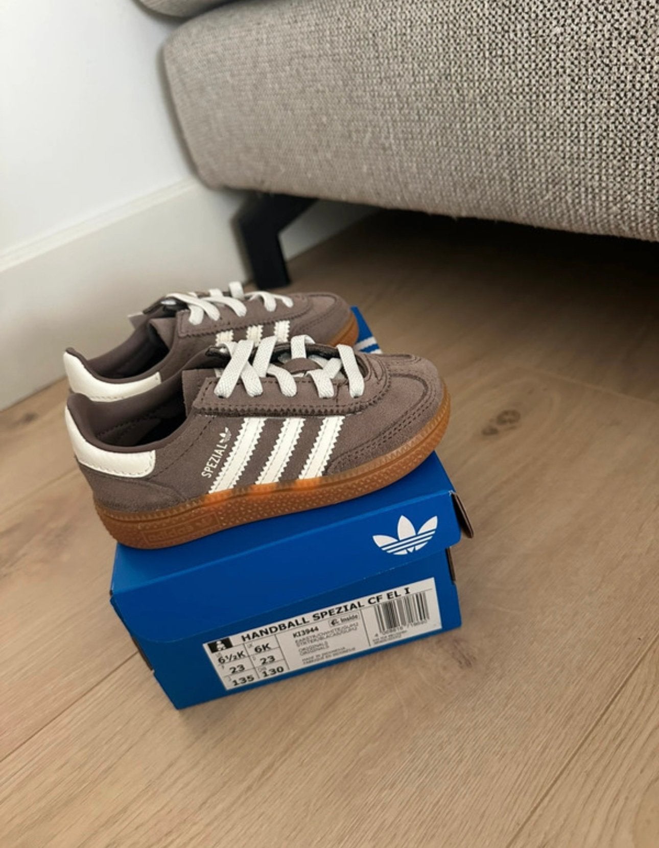 Adidas Spezial Comfort Closure Kids maat 23, Neuf, Garçon ou Fille, Enlèvement ou Envoi, Chaussures
