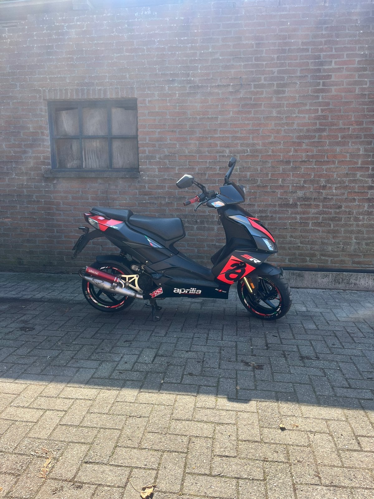 Aprilia SR50 B-Klasse, Fietsen en Brommers, Ophalen, SR 50, Benzine, 50 cc