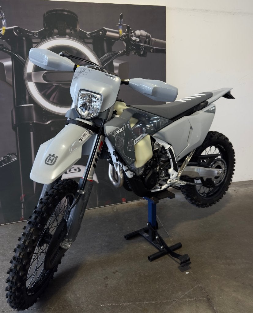HUSQVARNA FE 350 PRO 2026, Nieuw, Bedrijf, Enduro, 11 kW of minder
