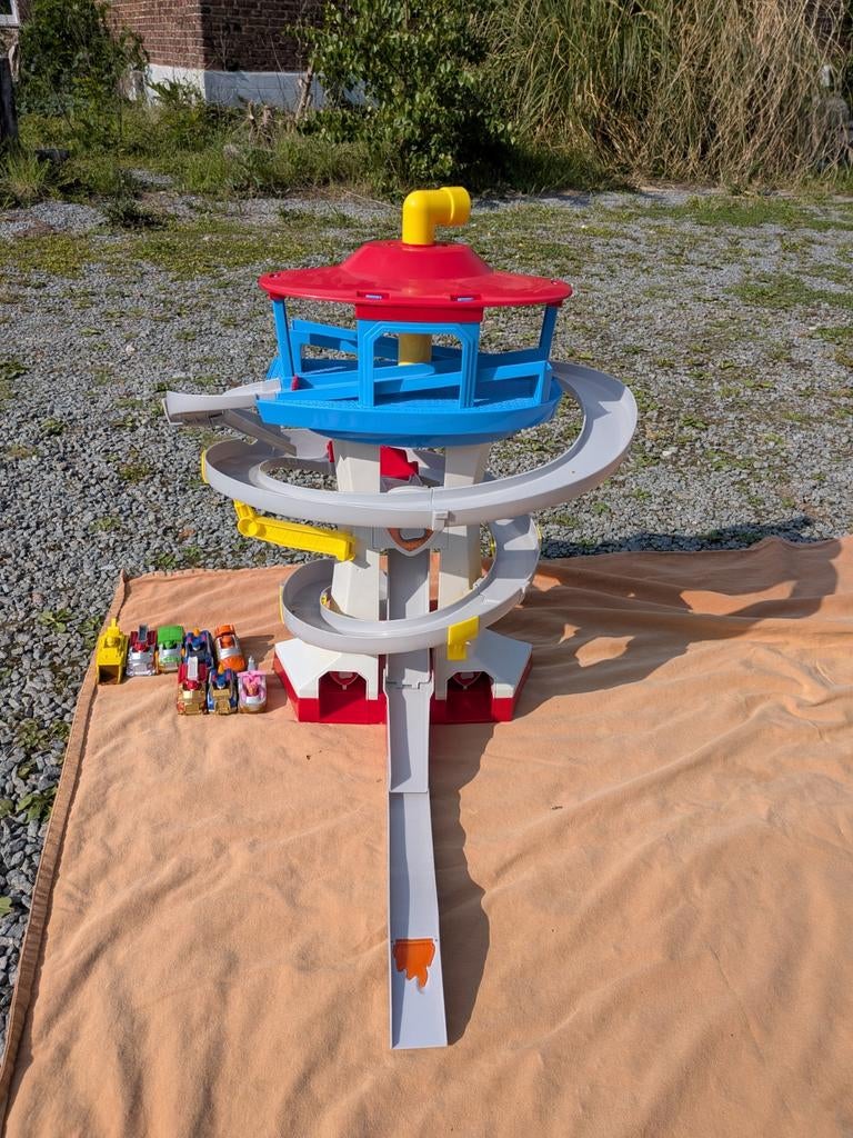 Paw patrol toren met autos, Handmatig, Ophalen, Overige merken, Racebaan