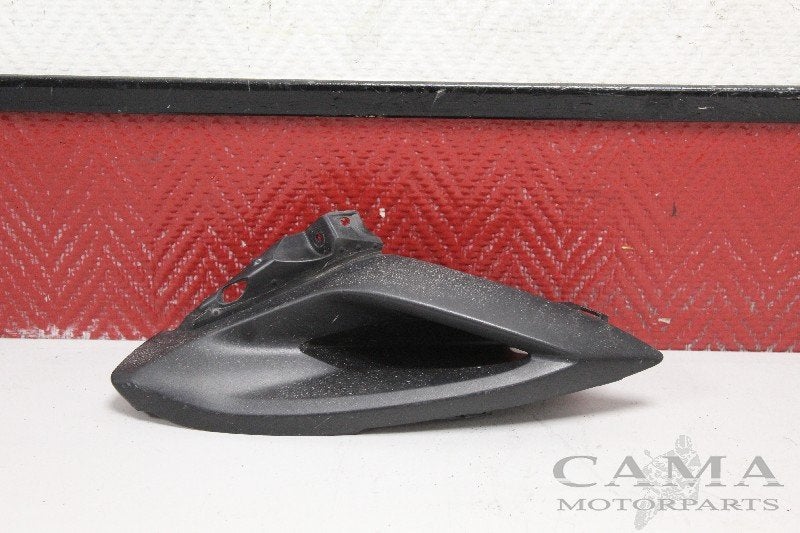 PRISE D'AIR DROIT XJ 6 2009-2012 (XJ6 XJ6S XJ6N Diversion), Dhr. S. di Majo, Utilisé, Info@cama-motorparts.nl, P.J. Troelstraweg 8 8
3144 CX  MAASSLUIS, NL