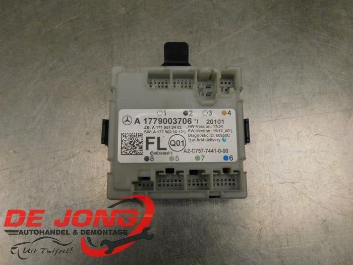 Centrale Deurvergrendelings Module van een Mercedes GLA, Gebruikt, -, Ophalen of Verzenden, -