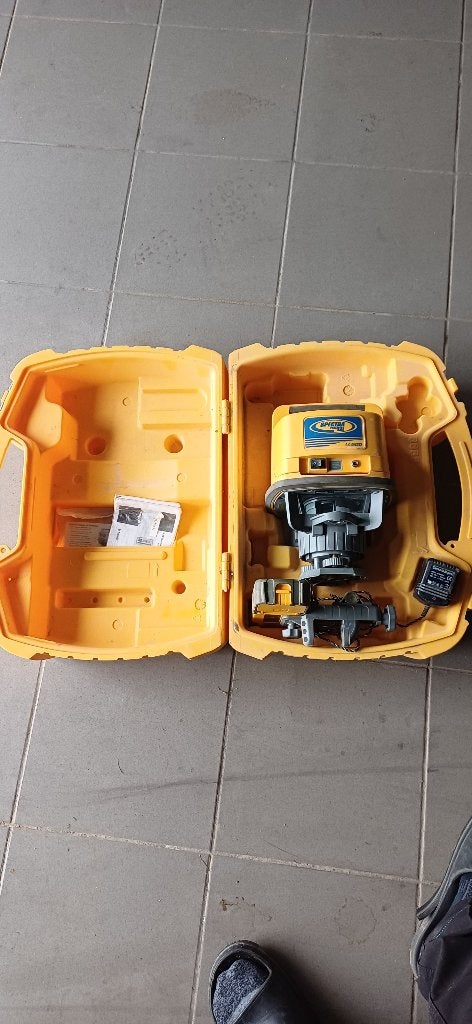 Spectra laser, Doe-het-zelf en Bouw, Ophalen, Gebruikt