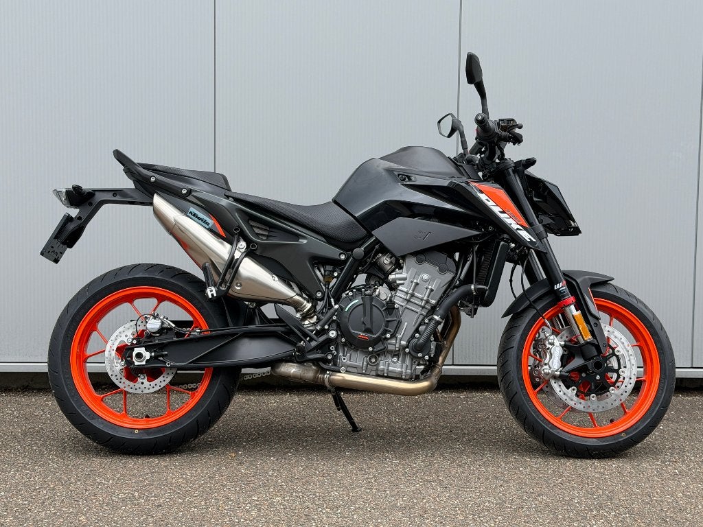 KTM Duke 790 / Techpack / Nieuw / BTW-motor / 4jaar Garantie, 2 cilinders, Nieuw, Motorrijbewijs A, Bedrijf