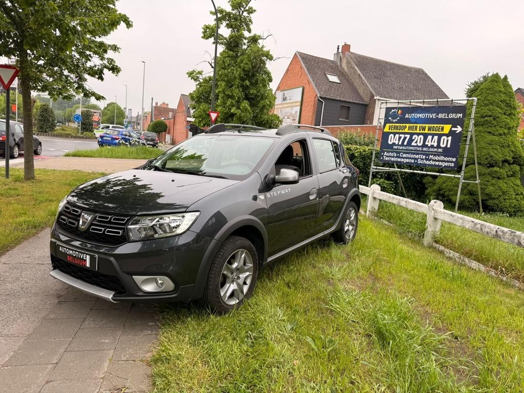 Dacia Sandero Stepway 2018 Benzine 59.000km Airco Navi, Autos, Dacia, Argent ou Gris, Achat, 898 cm³, Euro 6