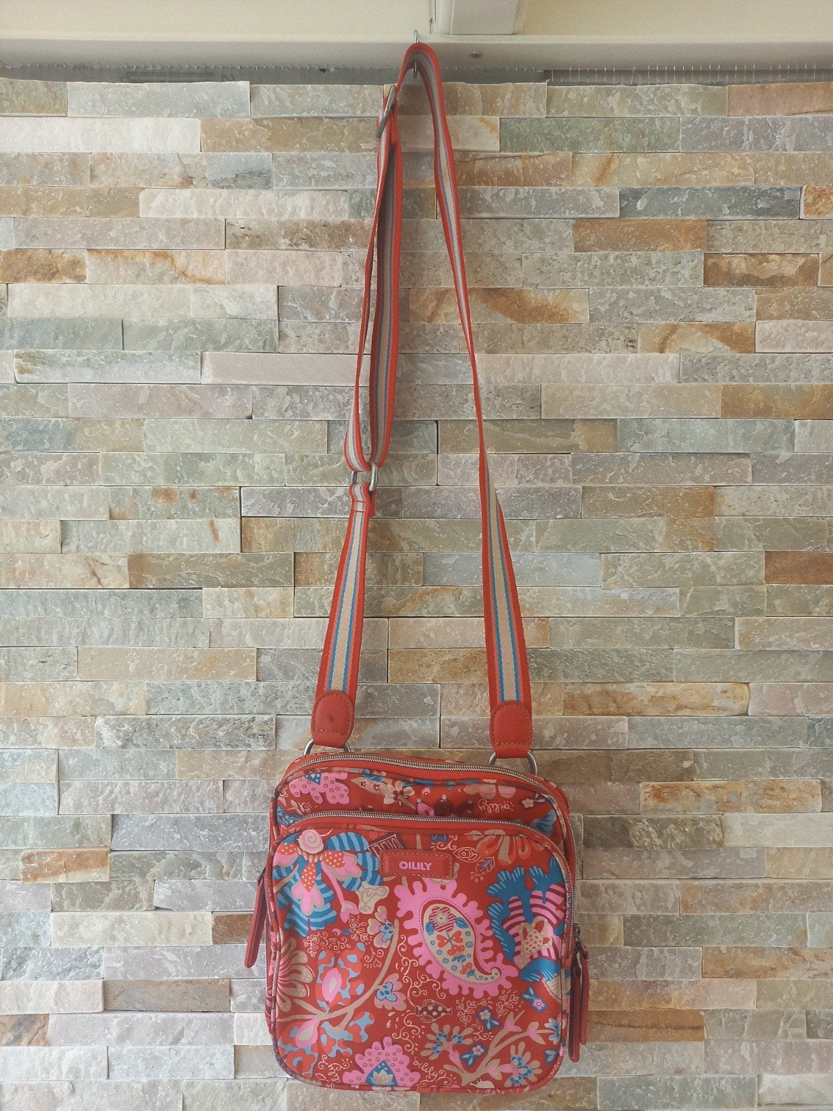 PETIT  SAC A BANDOULIÈRE OILILY 8€, Rouge, Moins de 40 cm, Moins de 35 cm, Poignée extensible