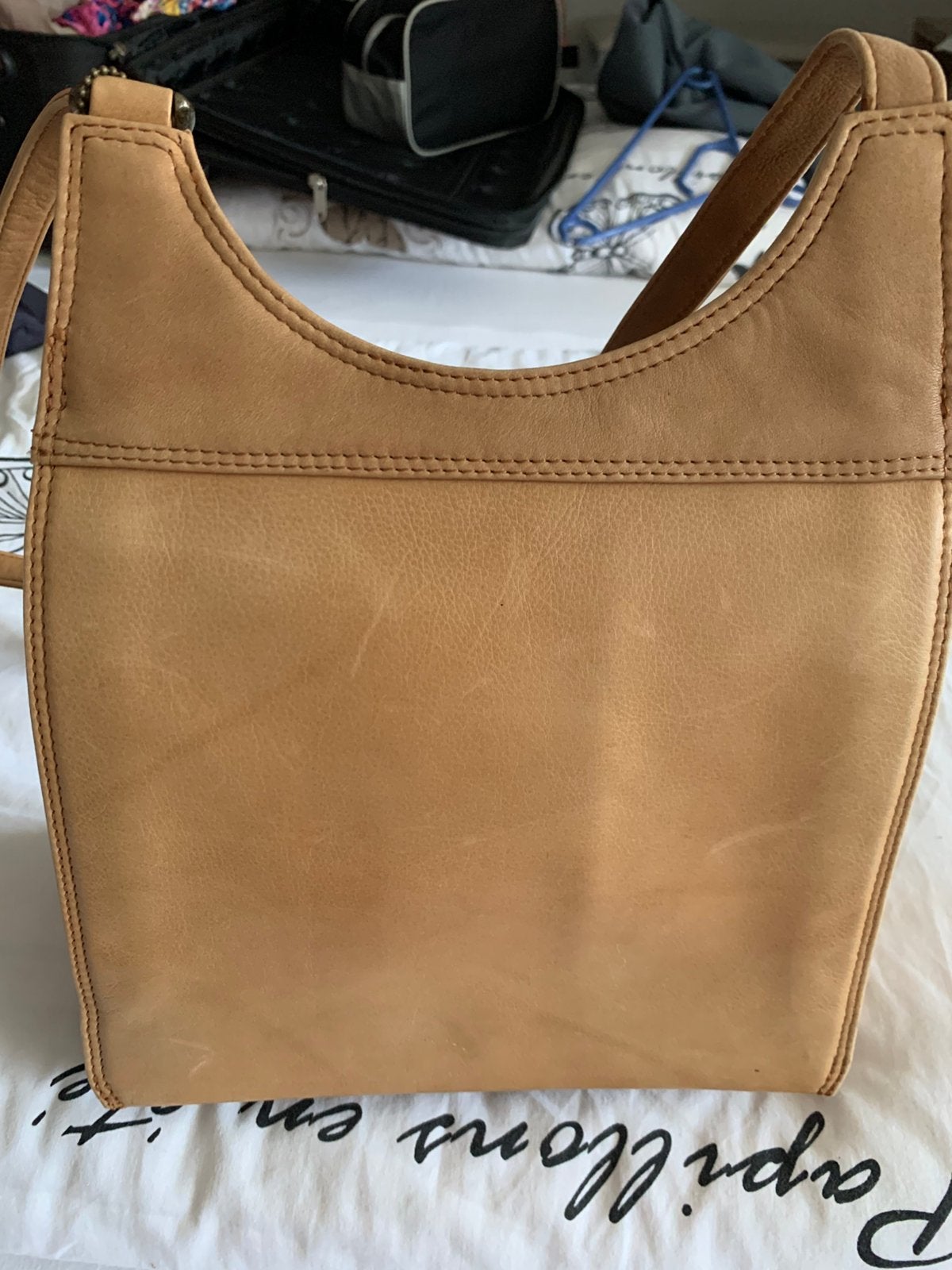 Sac à bandoulière en cuir, Bijoux, Sacs & Beauté, Enlèvement ou Envoi, Comme neuf