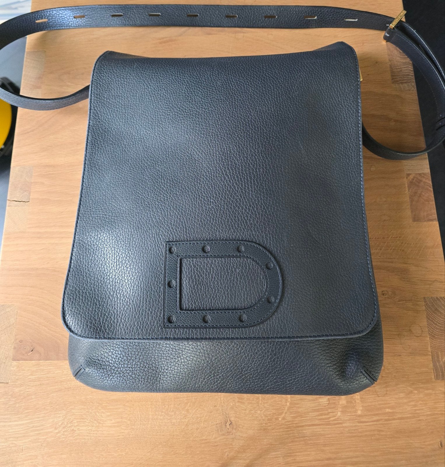 Delvaux — Sac à bandoulière en cuir bleu foncé — Original, Bijoux, Sacs & Beauté, Enlèvement ou Envoi