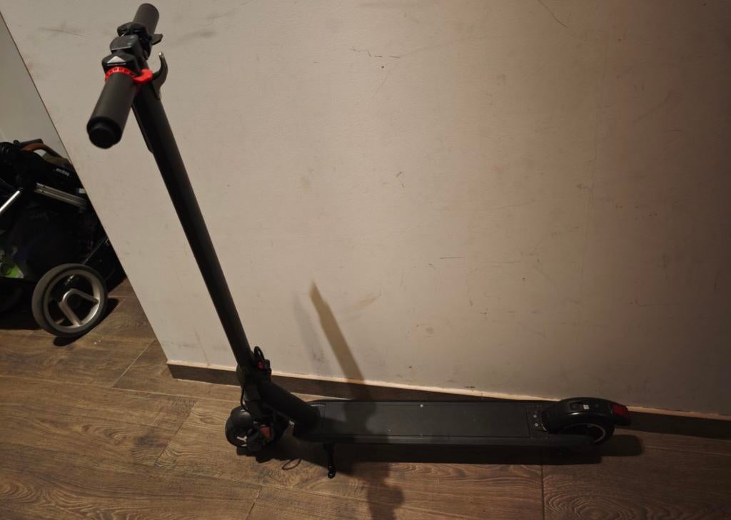 Elektronische step, Fietsen en Brommers, Steps, Ophalen, Zo goed als nieuw, Elektrische step (E-scooter)