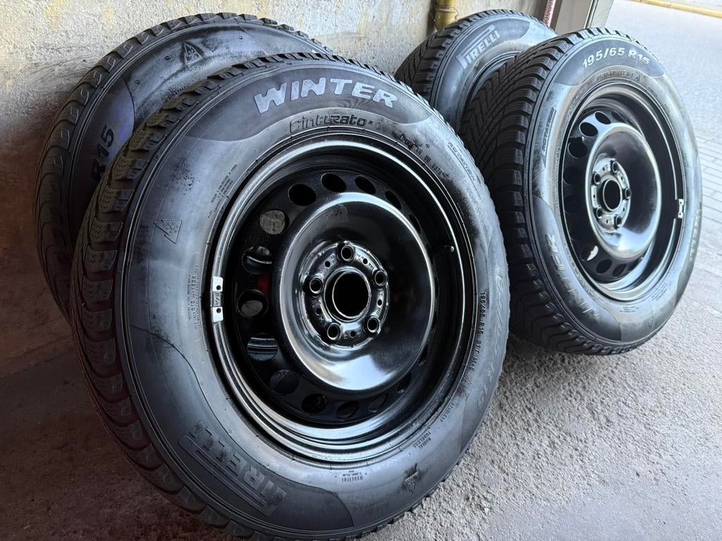 Winterset VW, Audi, Seat, Skoda - 5x112 - 195 65 15 sneeband, Auto-onderdelen, Banden en Velgen, Banden en Velgen, Winterbanden