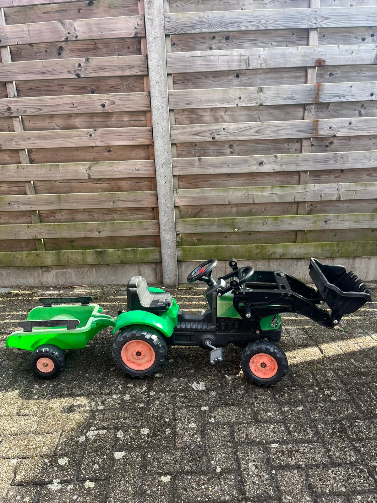 Speelgoed tractor met remork, Ophalen, Zo goed als nieuw