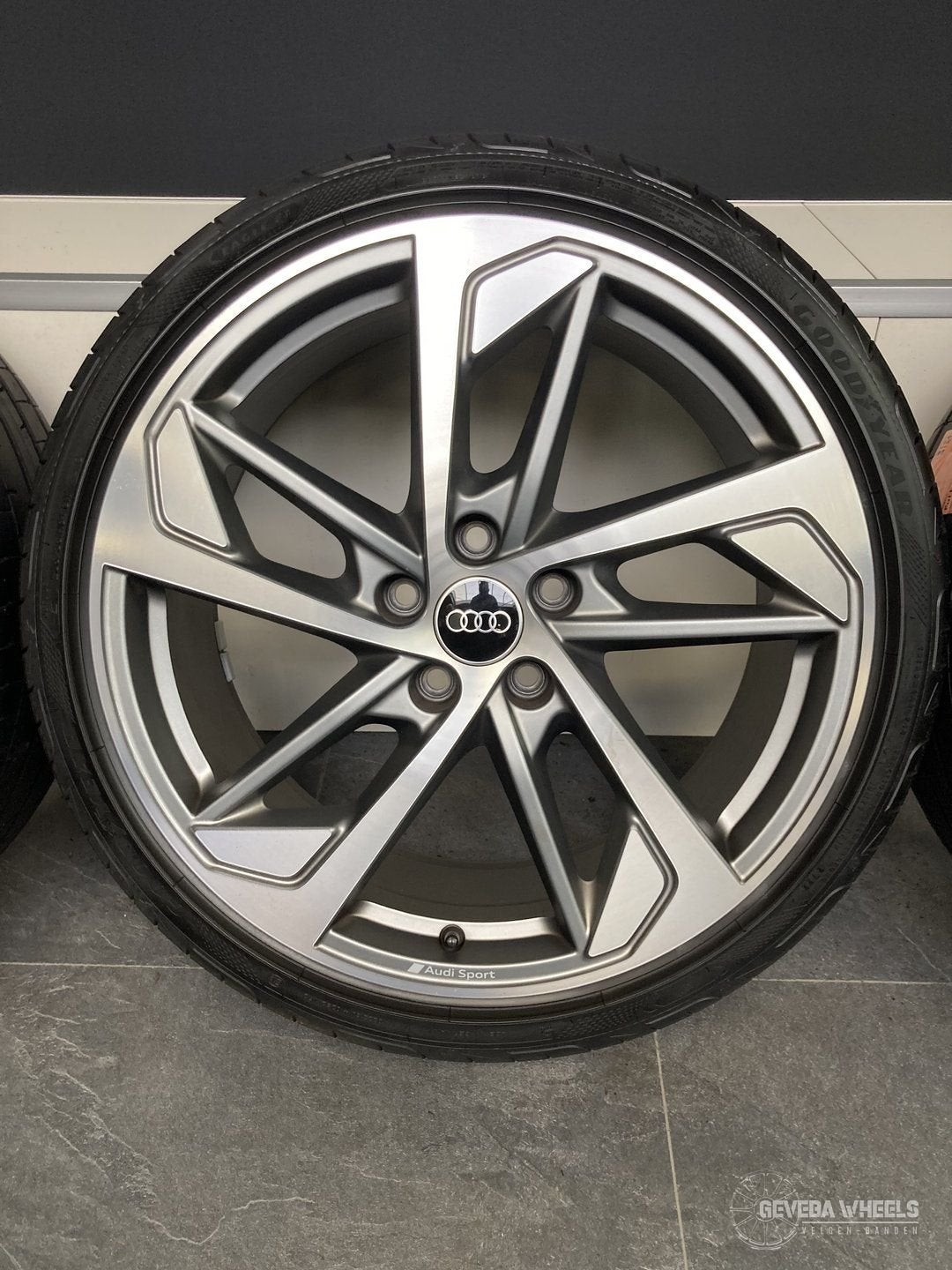 19" originele Audi A3 / S3 8P 8V 8Y velgen + banden 5x112, Auto-onderdelen, 19 inch, Gebruikt, -, -