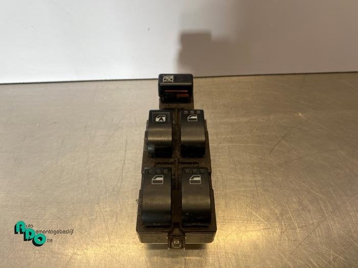 Commutateur vitre électrique d'un Subaru Justy (Justy 07-), Subaru, -, 3 mois de garantie, Utilisé