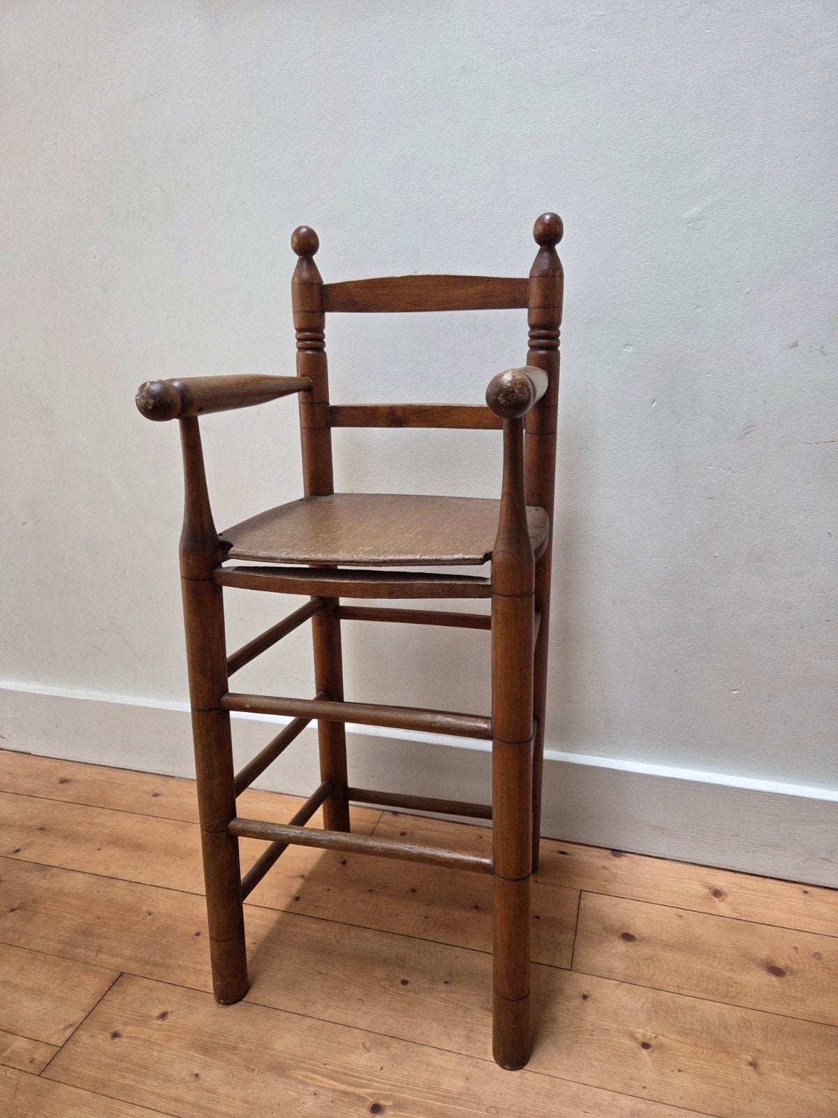Antieke kinderstoel hout, Kinderen en Baby's, Kinderstoelen, Ophalen, Gebruikt, Overige typen, Aanschuifbaar