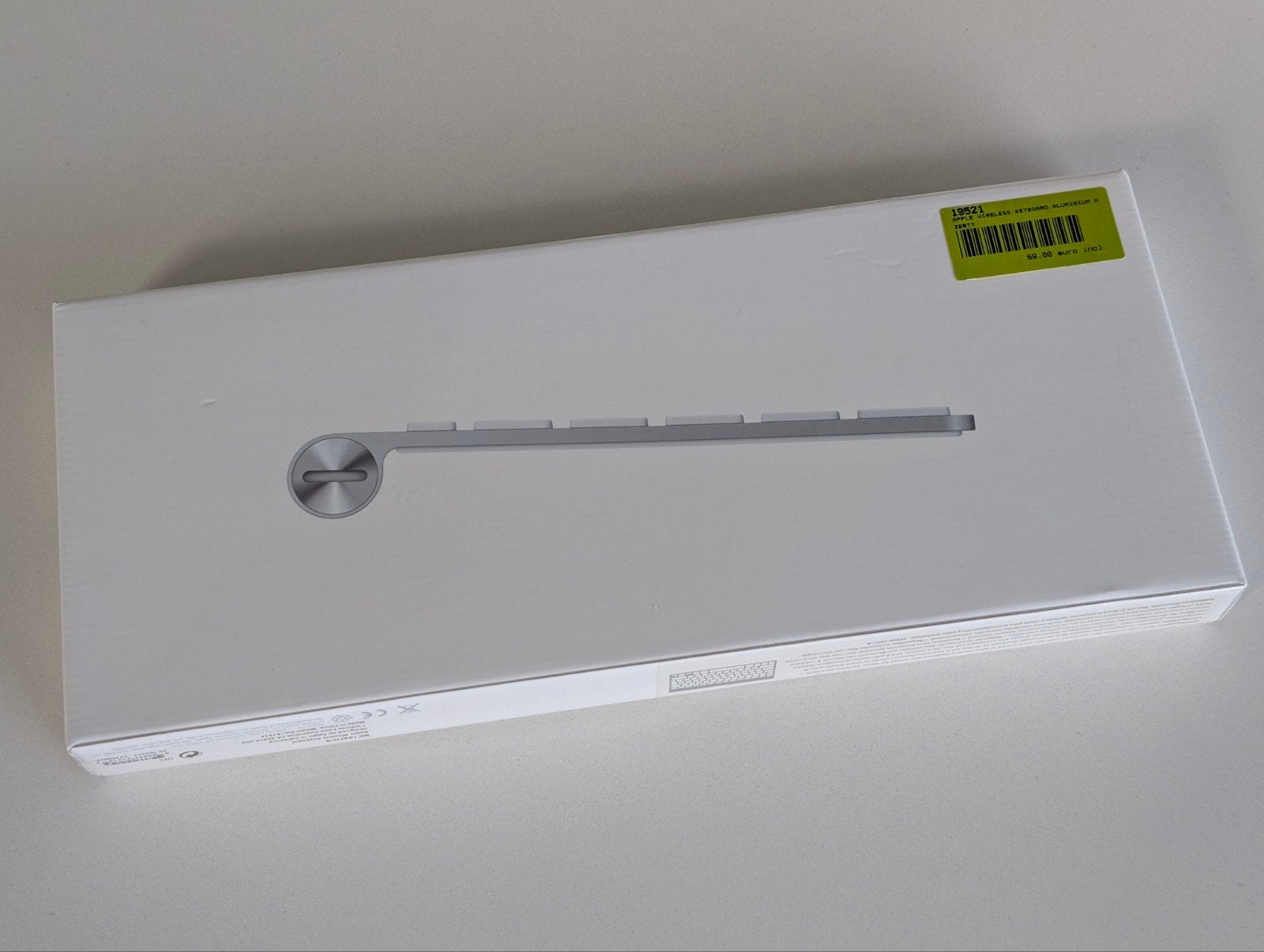 Apple Wireless Keyboard A1314 splinternieuw, Computers en Software, Ophalen of Verzenden, Draadloos, Apple, Nieuw