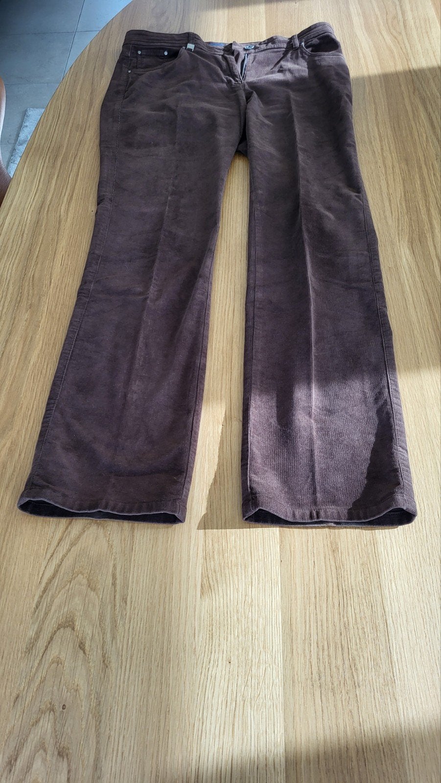 Damesbroek ribfluweel bruin merk Terre Bleue mt 44, Ophalen of Verzenden, Bruin