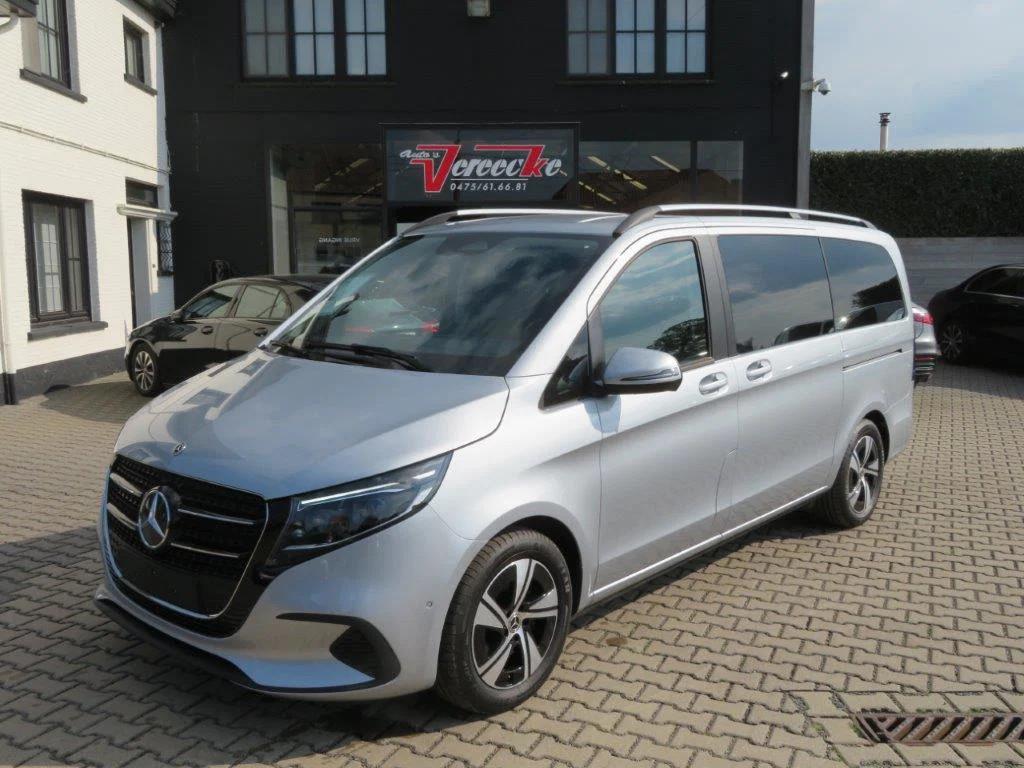Mercedes-Benz V-Class 220 d 7 met Trekhaak 2.500kg sleep, Auto's, Automaat, Stof, Gebruikt, Zwart