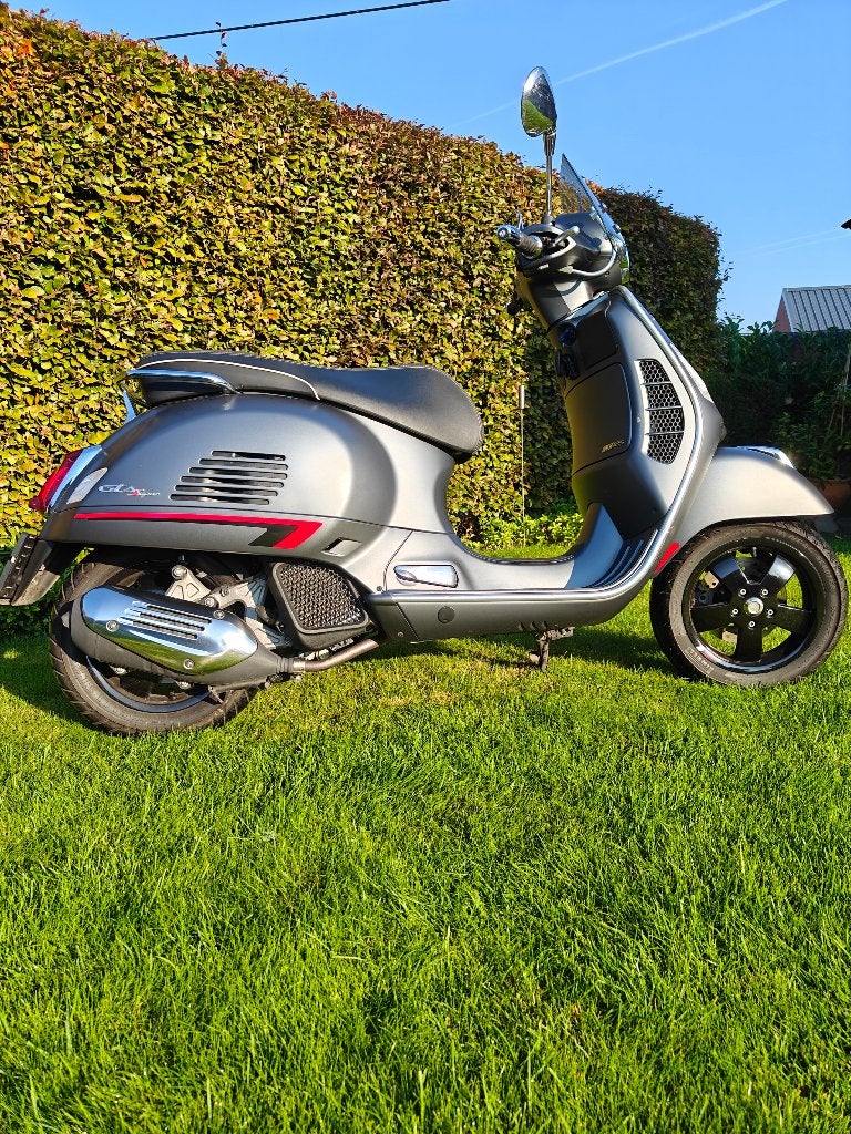 Vespa 125 IEGT, Ophalen, Overige modellen, 125 cc, Zo goed als nieuw
