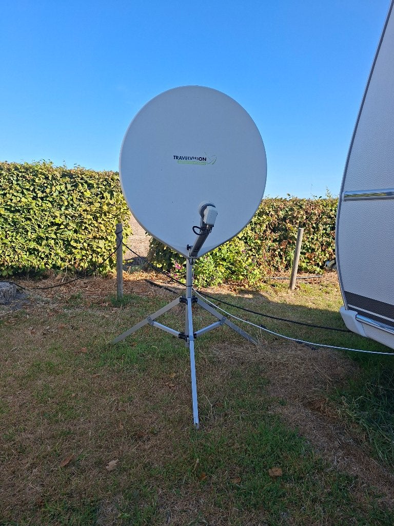 Travelvision R7 schotelantenne, Audio, Tv en Foto, Schotelantennes, Ophalen, Zo goed als nieuw, (Schotel)antenne, Overige merken
