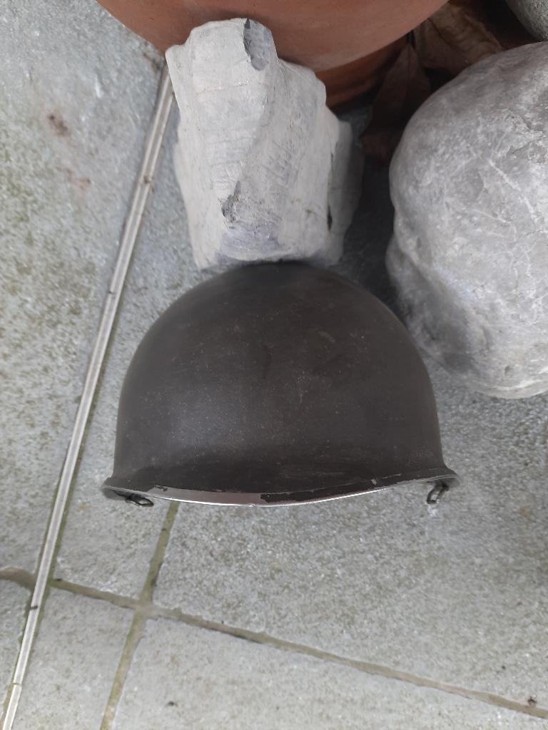 oude legerhelm, Ophalen