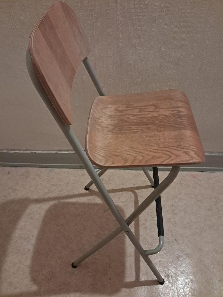 Chaise pliante pour îlot central de comptoir/un mange-debout, Maison & Meubles, Chaises, Utilisé, Une, Bois, Métal, Enlèvement