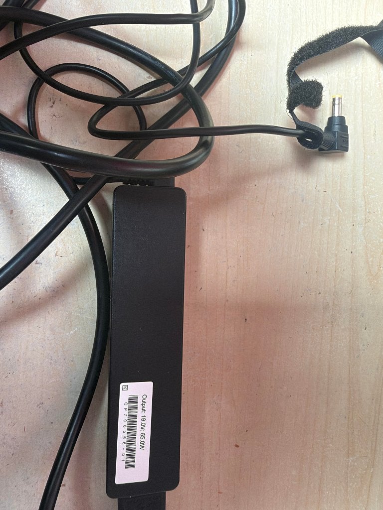 Chargeur pour ordinateur portable 19 v 65 w, Enlèvement ou Envoi, Comme neuf