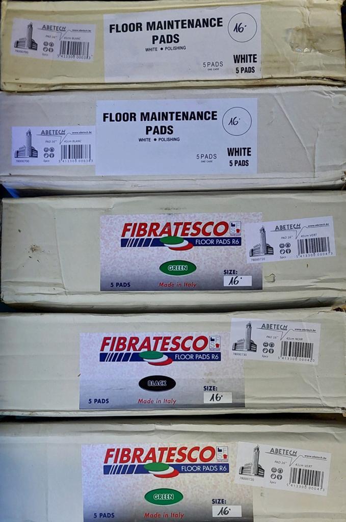 Machine à polir les tampons de sol Fibratesco 16 pouces, lot, Enlèvement, Brosse ou Balai