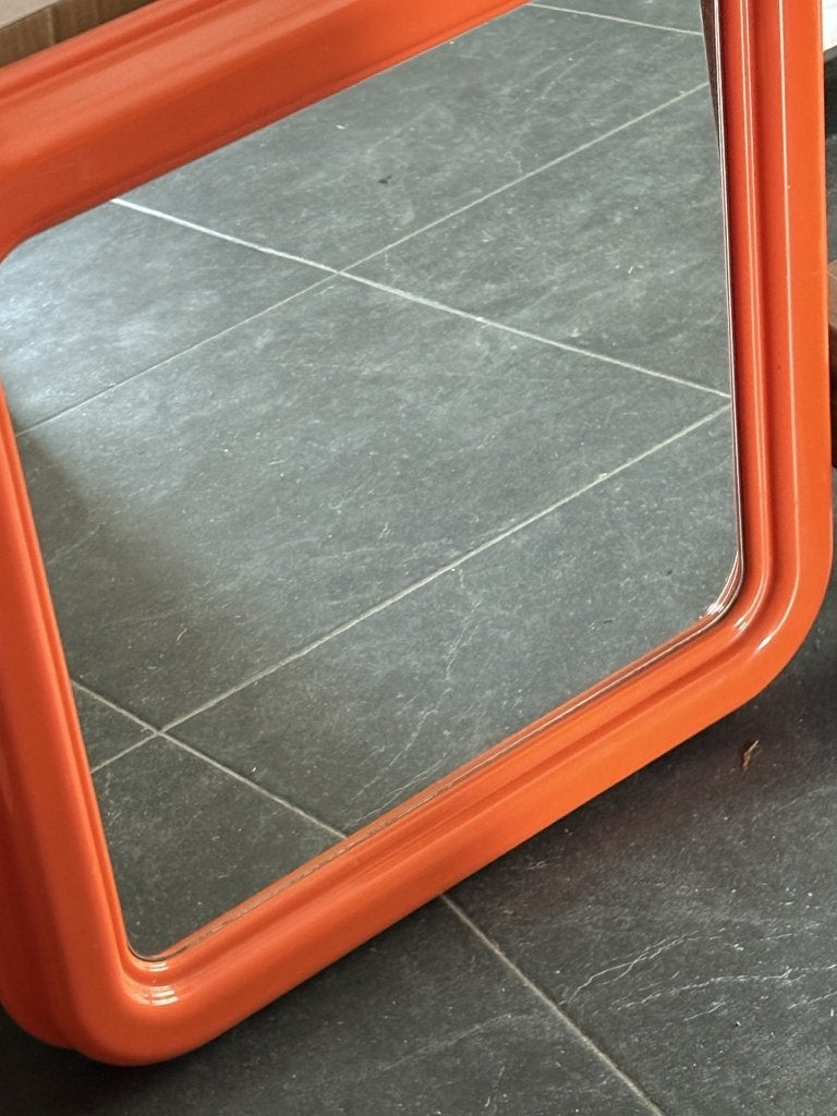 Miroir orange, Enlèvement, Utilisé