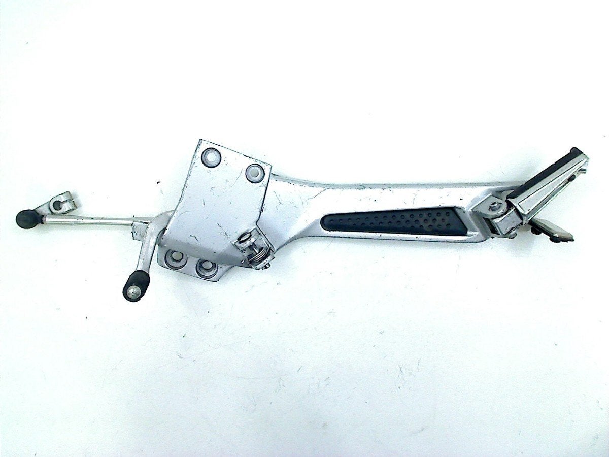 REPOSE PIEDS AVANT GAUCHE Yamaha (2D2-27442-00-00), Motos, Pièces | Yamaha, Utilisé