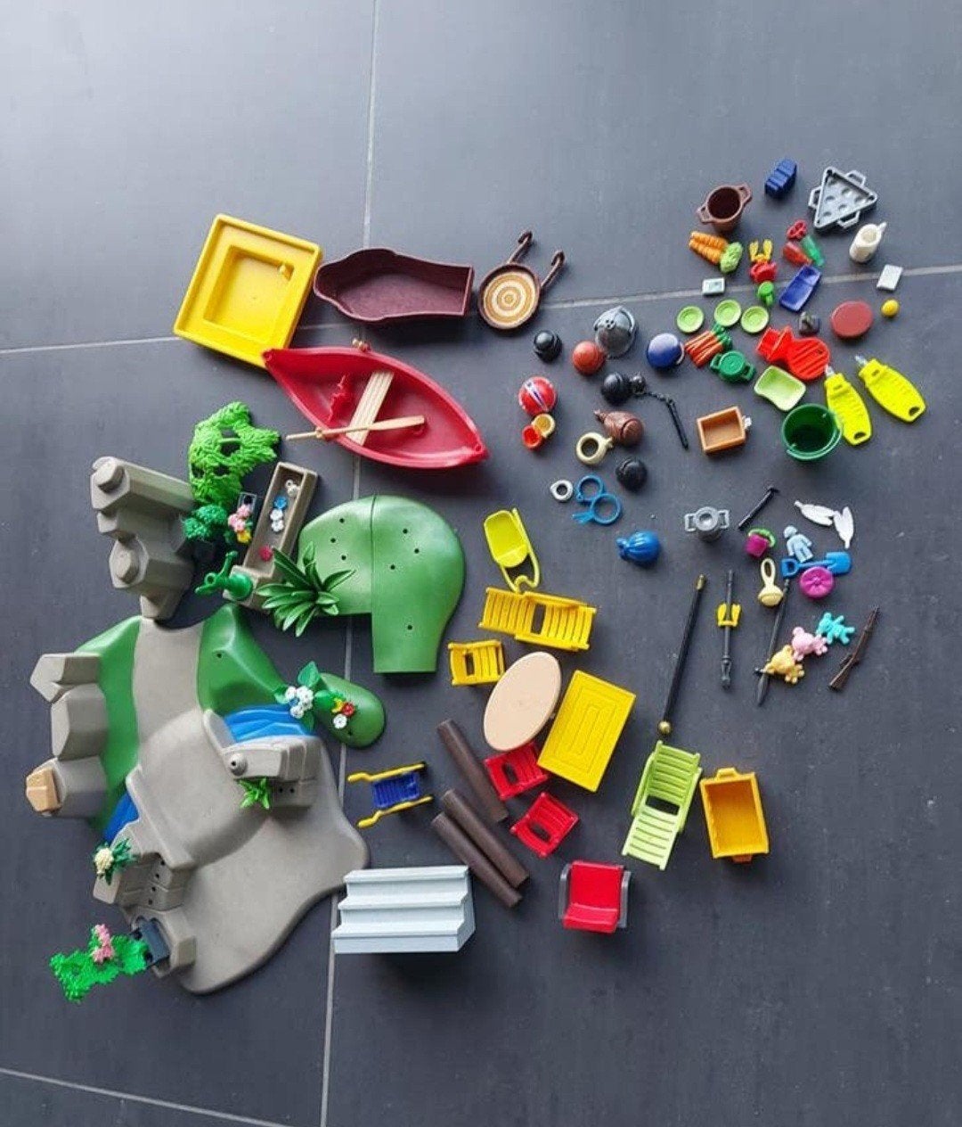 Grand lot de pièces Playmobil, Enfants & Bébés, Jouets | Playmobil, Enlèvement ou Envoi, Comme neuf, Pièces détachées