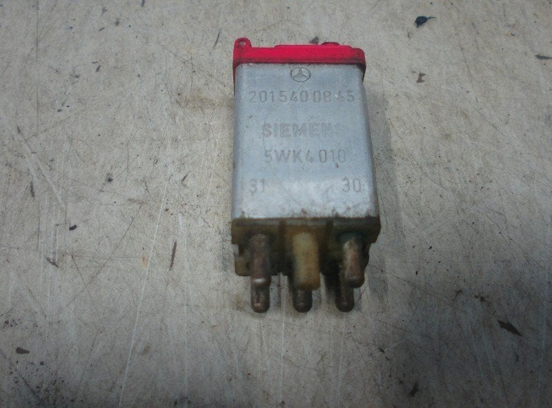 RELAIS overspanningsrelias 190 (W201) (201-540-084-s), Gebruikt, Mercedes-Benz, Dialog.mb@mercedes-benz.com, Mercedes-Benz AG
