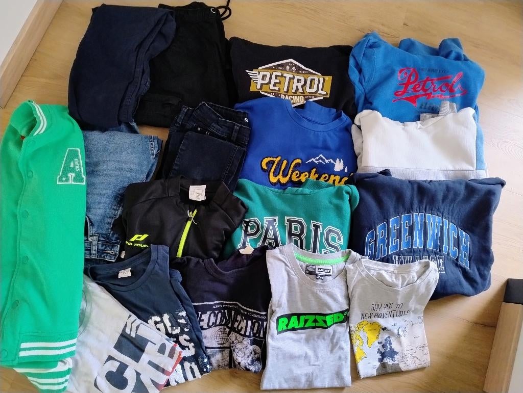 Lot de 12 vêtements garçon 14 ans, Autres types, Comme neuf, Envoi, Garçon