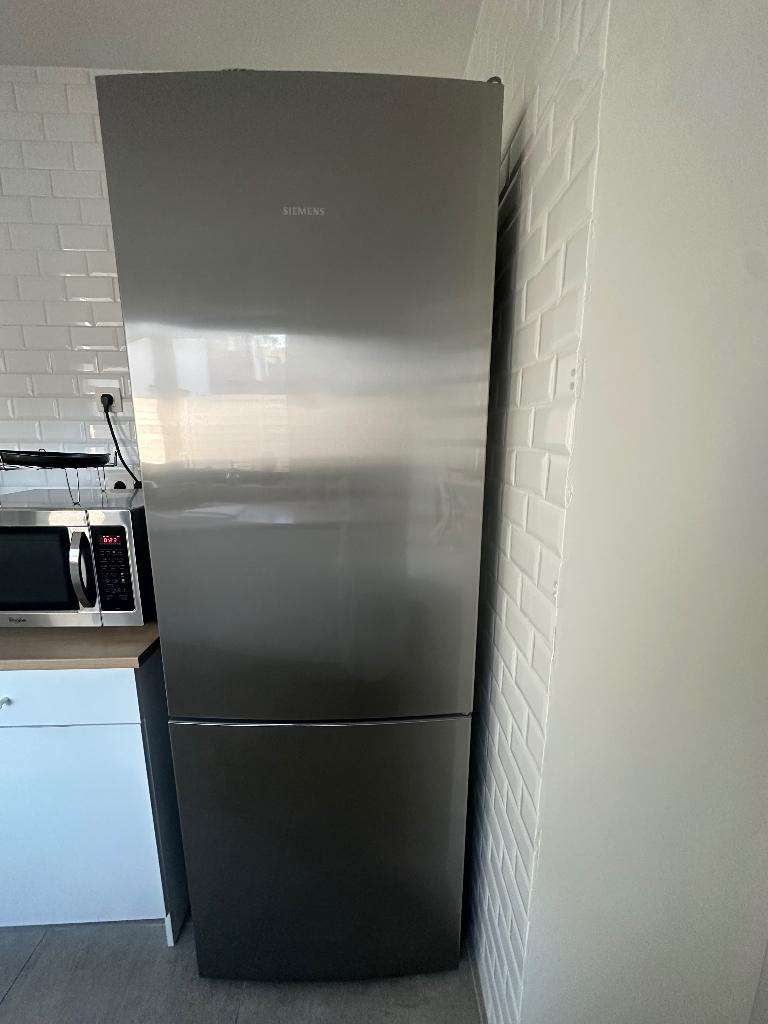 Frigo siemens, Elektronische apparatuur, Koelkasten en IJskasten, Ophalen, Zo goed als nieuw, Met vriesvak