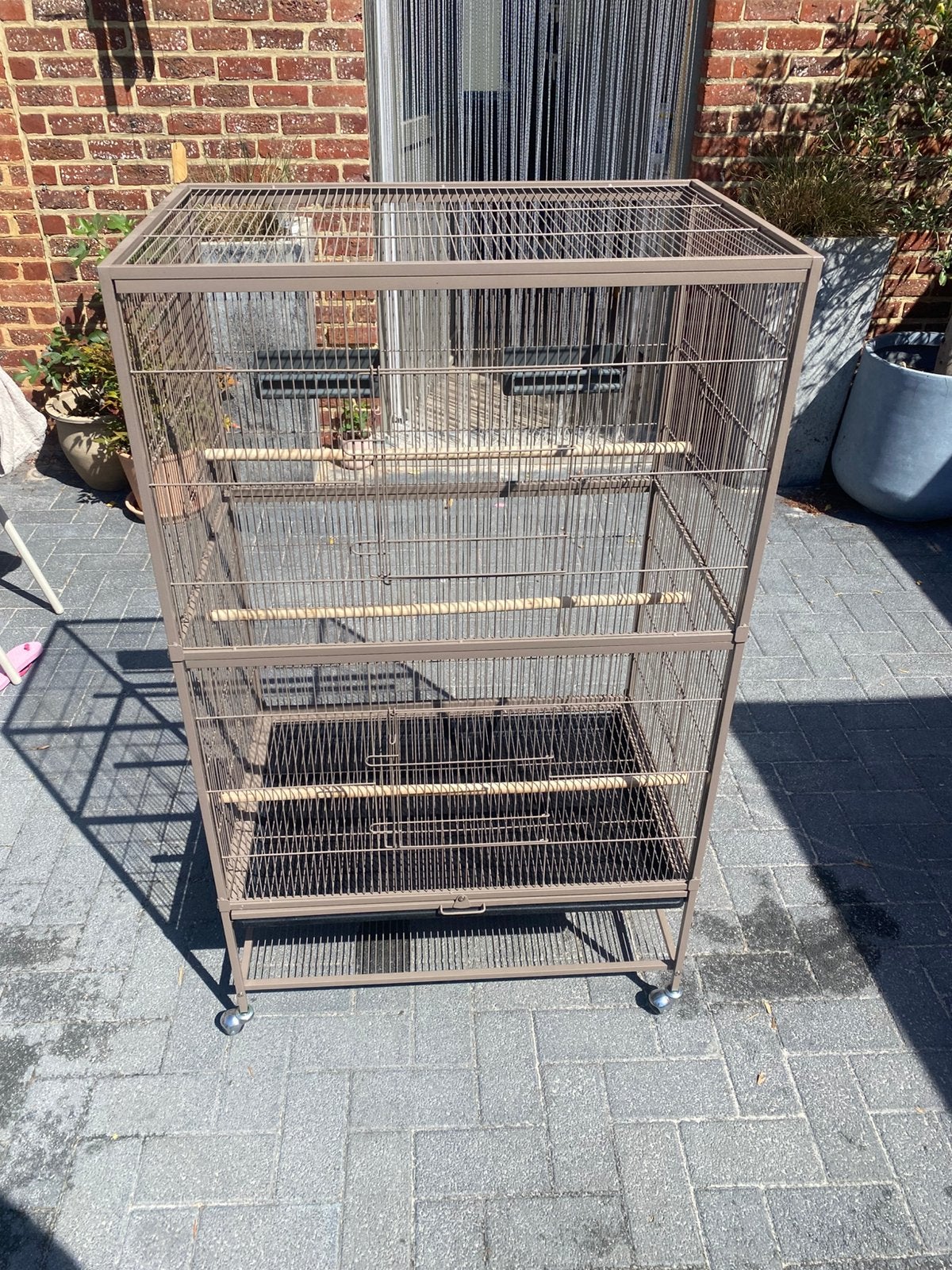 Grote vogelkooi op wielen NIEUWSTAAT, Dieren en Toebehoren, Ophalen, Zo goed als nieuw, Vogelkooi