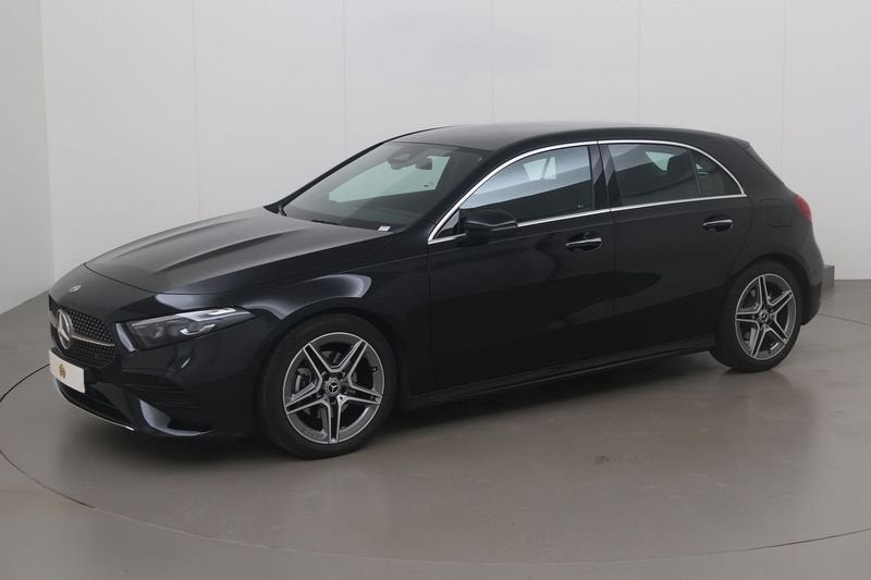 Mercedes-Benz CLA A-Class (W177) a 200 amg line 163 AT, Auto's, Automaat, CLA, 4 cilinders, Overige bekleding