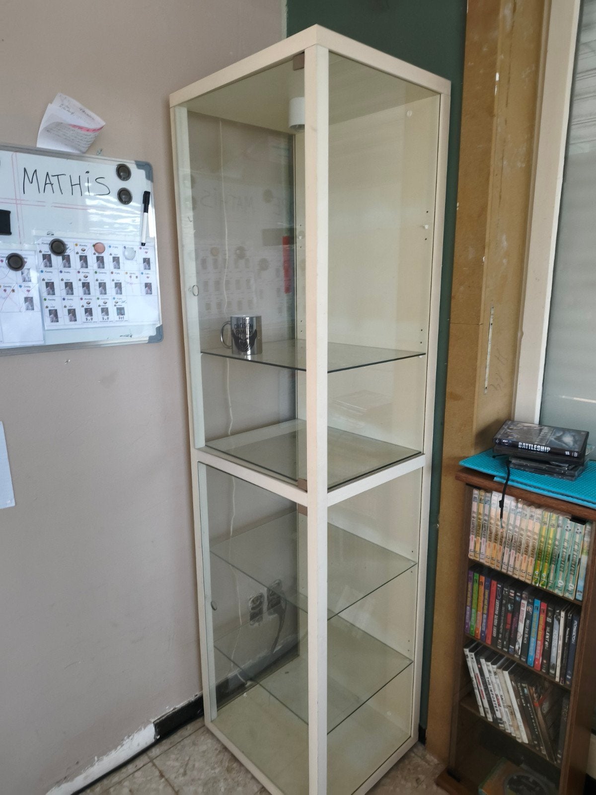 Twee vitrine kasten te koop, Enlèvement