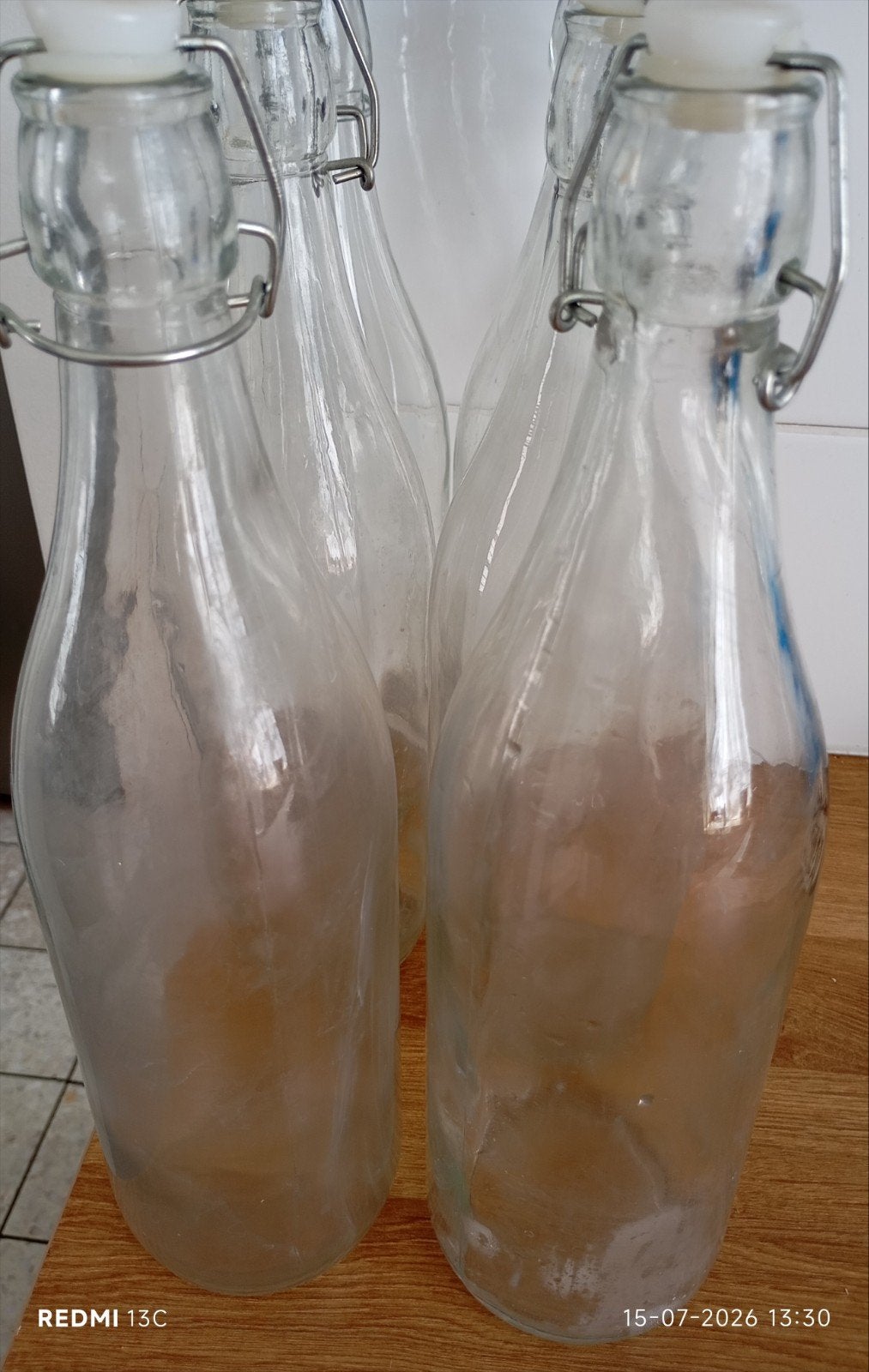 6 bouteilles en verre, Enlèvement, Comme neuf