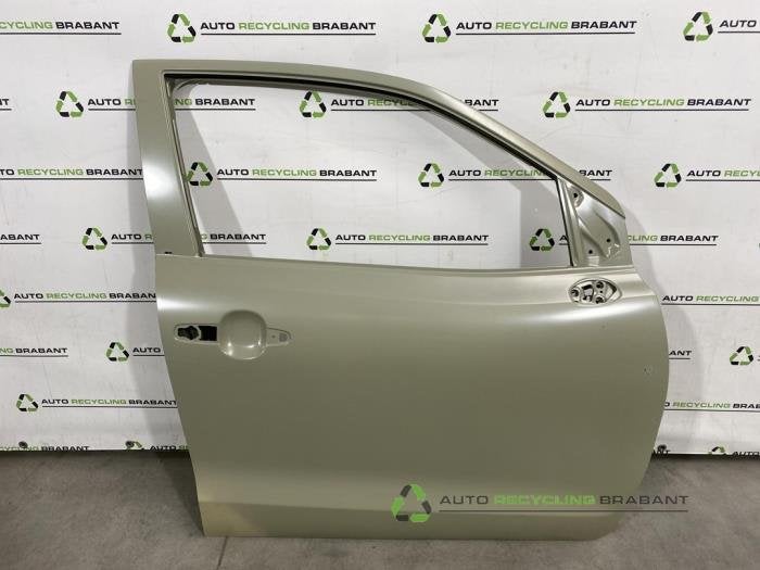Portière 4portes avant droite d'un Suzuki Baleno, Autos : Pièces & Accessoires, -, 3 mois de garantie, Utilisé, Porte