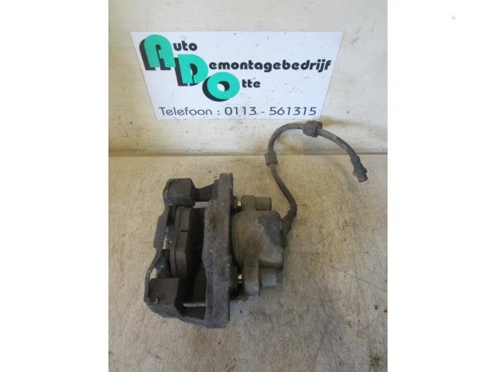 Etrier de frein (pince) avant gauche d'un BMW 5-Serie (5-Ser, -, 3 mois de garantie, Utilisé, -