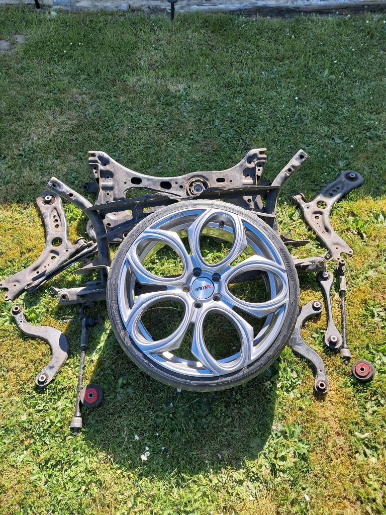 Pièces pour Golf GTI et jantes Motec 20 pouces, Autos : Pièces & Accessoires, Enlèvement, Utilisé, Volkswagen