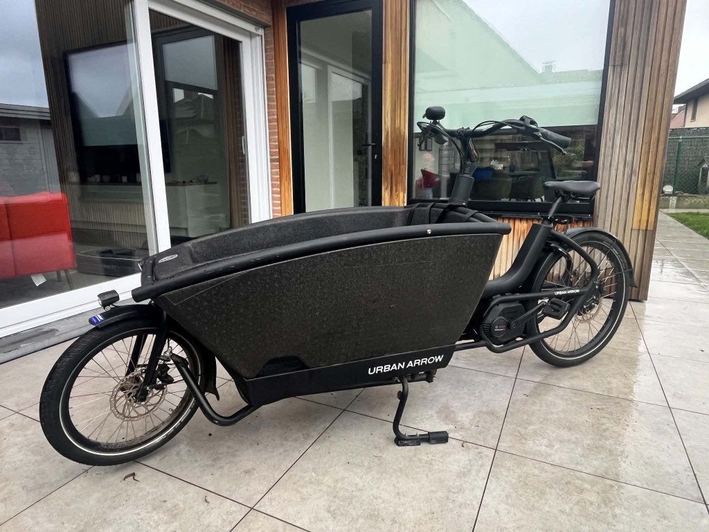 Bakfiets Urban Arrow - 2023 - slechts 1100km, Fietsen en Brommers, Gebruikt, 2 kinderen, Elektrisch, Schijfrem