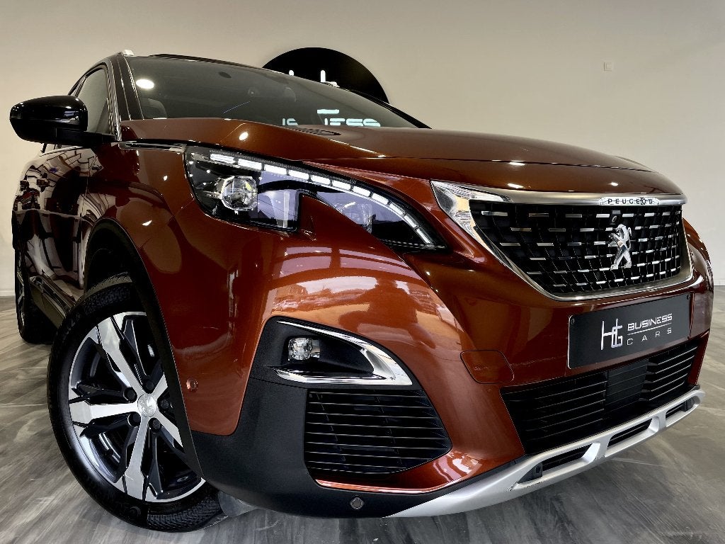 Peugeot 3008 1.2/ GT LINE/ TOIT OUVRANT/ SON FOCAL/ CARNET, Voorwielaandrijving, Bruin, Leder en Stof, 124 g/km