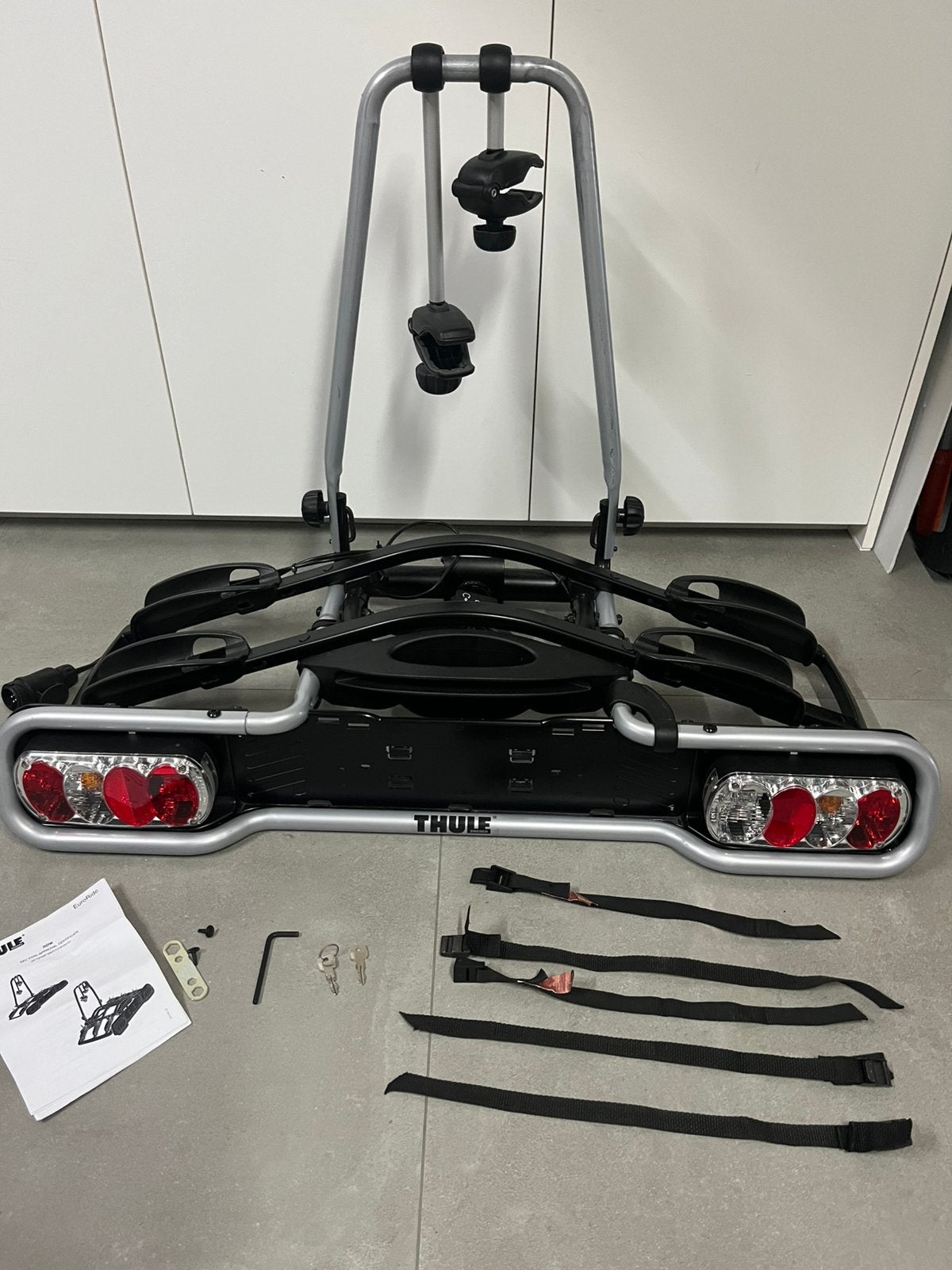 Thule fietsendrager, Enlèvement, 2 vélos, Comme neuf, Support d'attelage